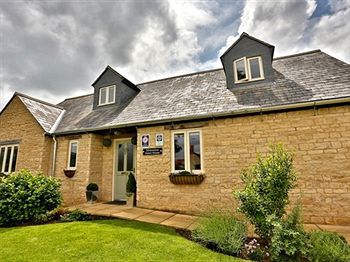 Silverstone Guest House Exterior foto